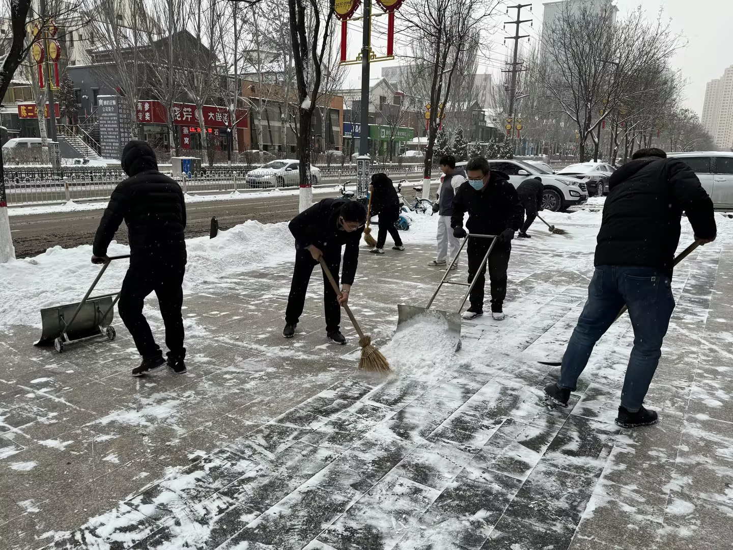 朔州分公司 | 朔州地區(qū)聯(lián)合黨支部組織開展“鏟雪除冰暖人心”主題黨日活動(dòng) 朔州分公司 | 朔州地區(qū)聯(lián)合黨支部組織開展“鏟雪除冰暖人心”主題黨日活動(dòng)