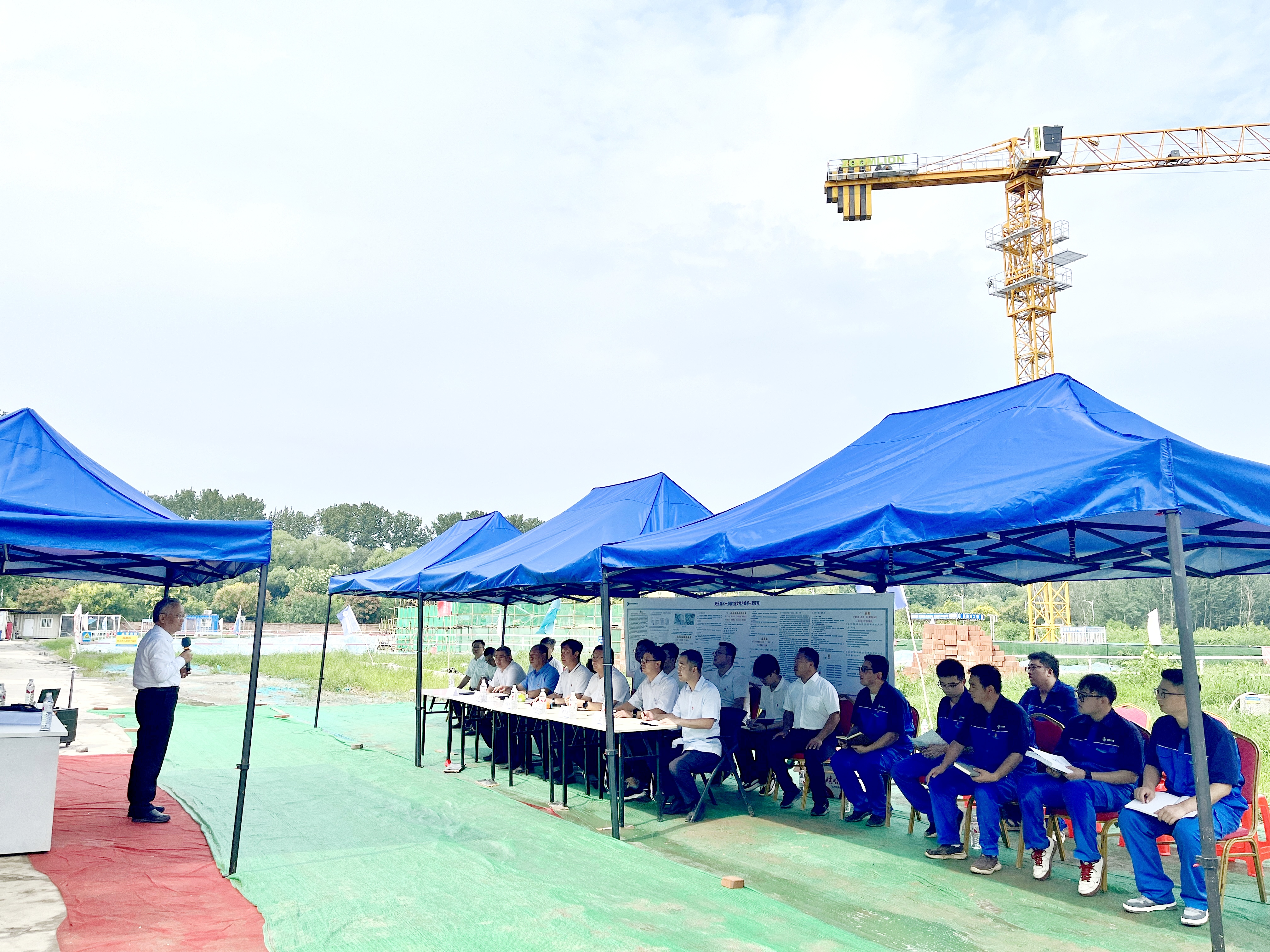 公司領(lǐng)導(dǎo)為基層黨建聯(lián)系點(diǎn)、總部第六黨支部講授紀(jì)律黨課 公司領(lǐng)導(dǎo)為基層黨建聯(lián)系點(diǎn)、總部第六黨支部講授紀(jì)律黨課