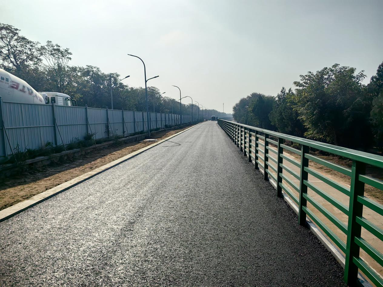 永定河盧梁段綜合提升工程瀝青混凝土面層通過首件驗收 永定河盧梁段綜合提升工程瀝青混凝土面層通過首件驗收