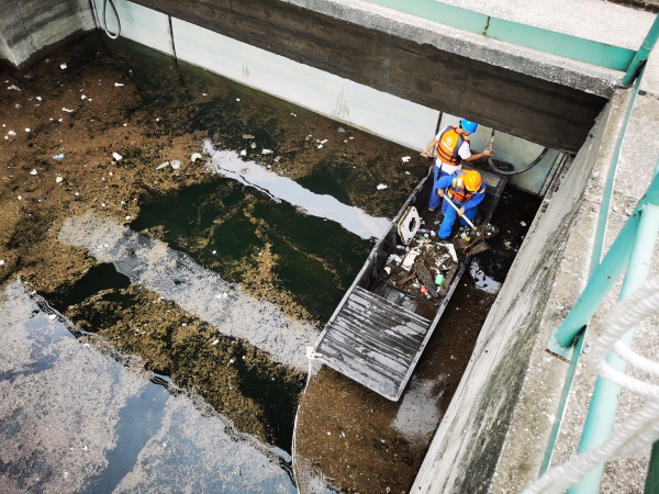 雜物清理前 雜物清理前